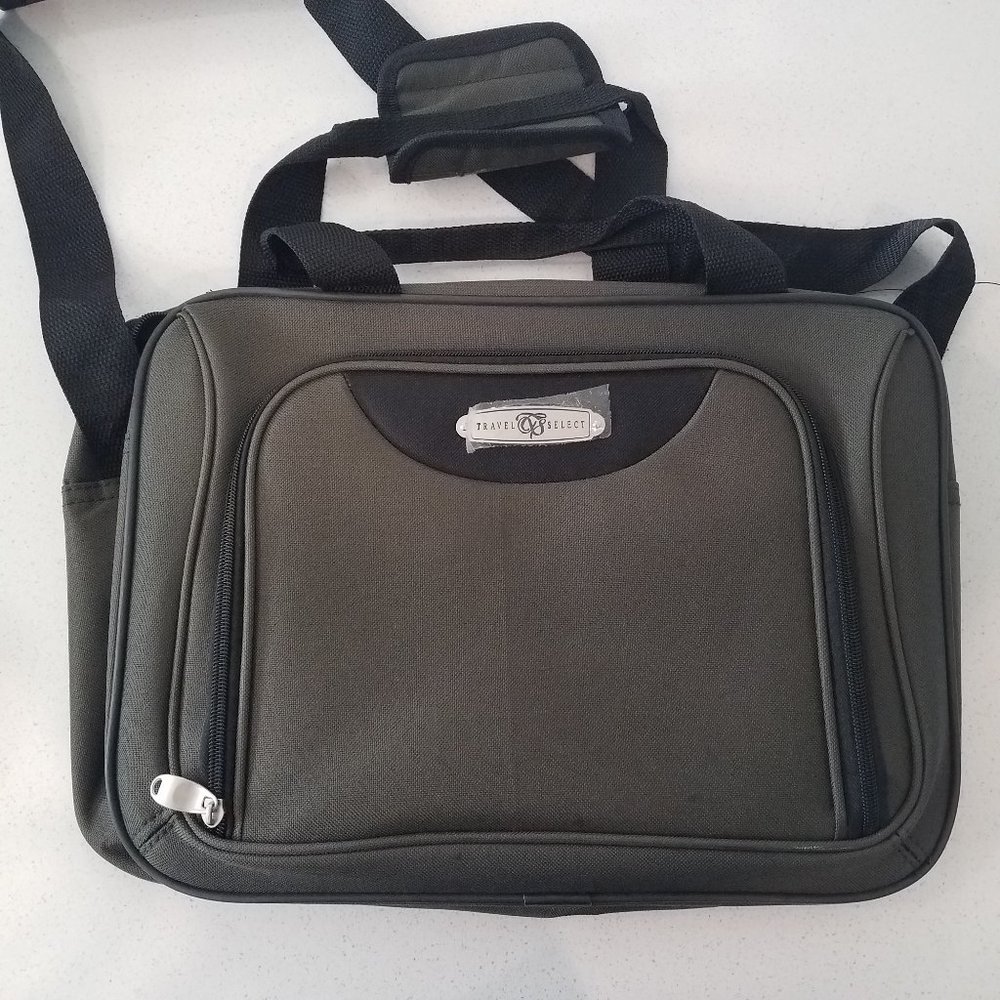 3/$15 Travel Select Bag